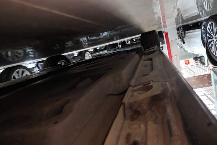 Used Toyota Camry 2024 Dual-Motor 2.0 HGVP Luxury Edition Right Side Sill