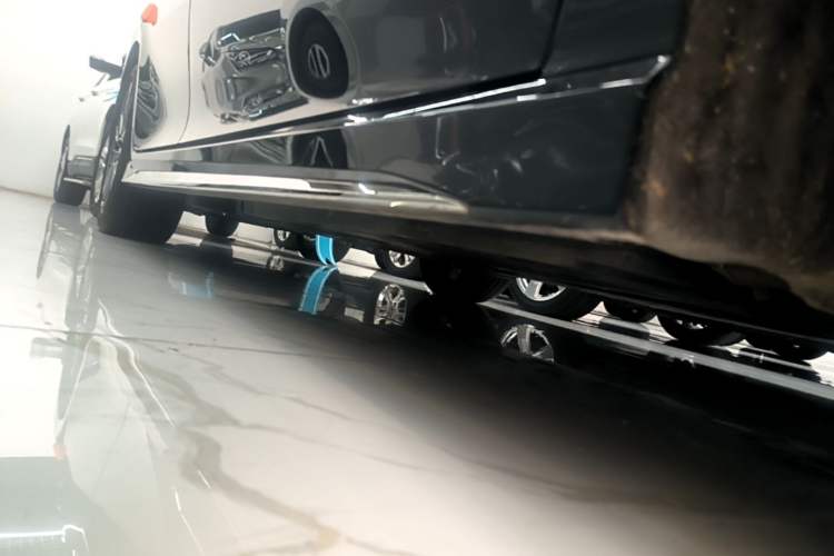 Used Toyota Camry 2024 Dual-Motor 2.0 HXS Sport Plus Edition Right Side Sill