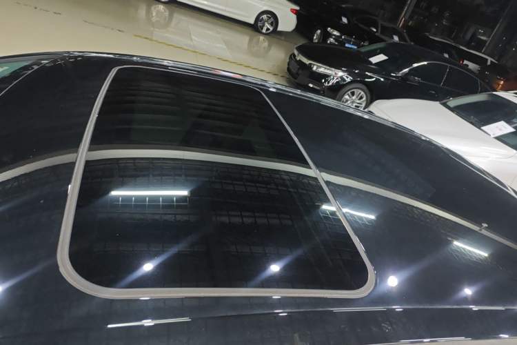 Used Toyota Camry 2024 Dual-Motor 2.0 HE Elite Edition Roof
