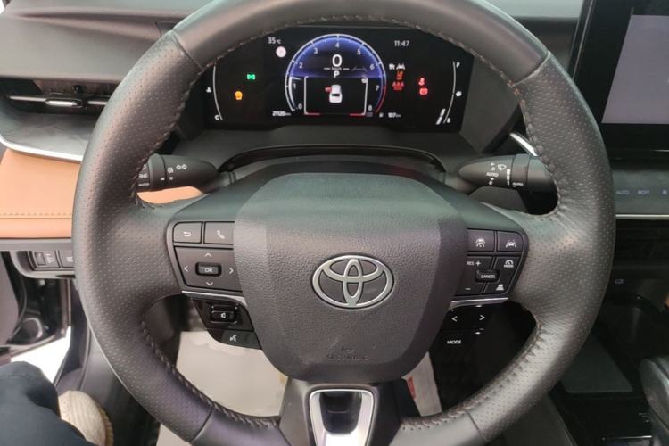 Used Toyota Camry 2024 2.0 GVP Luxury Edition Steering Wheel