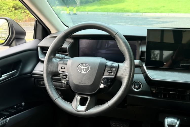 Used Toyota Camry 2024 2.0G Prestige Edition Steering Wheel