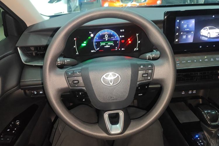 Used Toyota Camry 2024 Dual-Motor 2.0 HE Elite Edition Steering Wheel