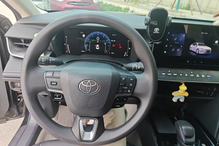 Used Toyota Camry 2024 2.0E Elite Edition Steering Wheel