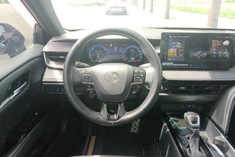 Used Toyota Camry 2024 Dual-Motor 2.0 HXS Sport Plus Edition Steering Wheel