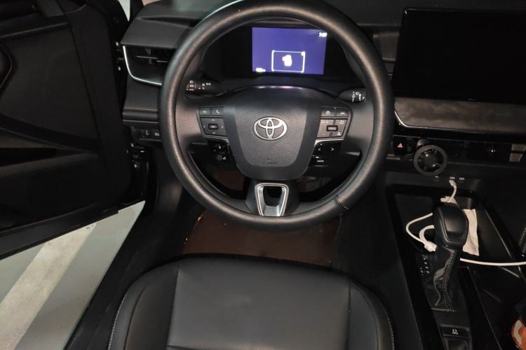 Used Toyota Camry 2024 Dual-Motor 2.0 HE Elite Edition Steering Wheel