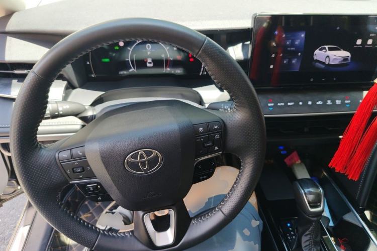 Used Toyota Camry 2024 Dual-Motor 2.0 HGVP Luxury Edition Steering Wheel