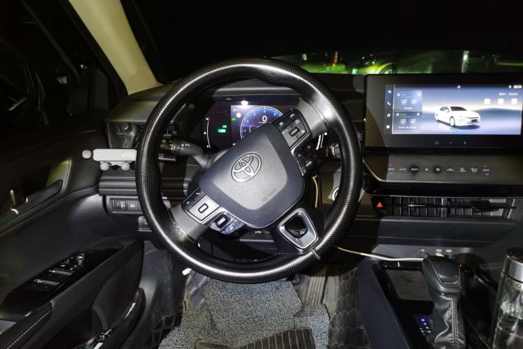 Used Toyota Camry 2024 Dual-Motor 2.0 HE Elite Edition Steering Wheel
