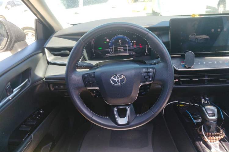 Used Toyota Camry 2024 Dual-Motor 2.0 HGVP Luxury Edition Steering Wheel
