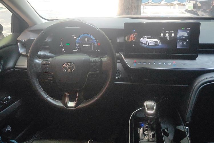 Used Toyota Camry 2024 Dual-Motor 2.0 HGVP Luxury Edition Steering Wheel