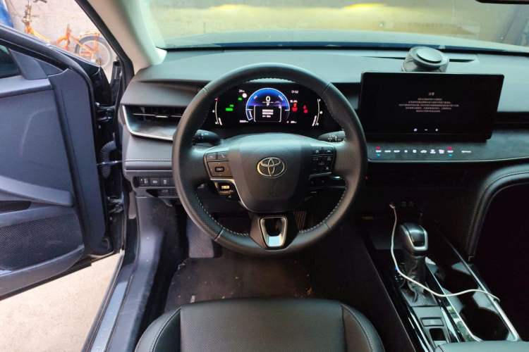 Used Toyota Camry 2024 Dual-Motor 2.0 HGVP Luxury Edition Steering Wheel