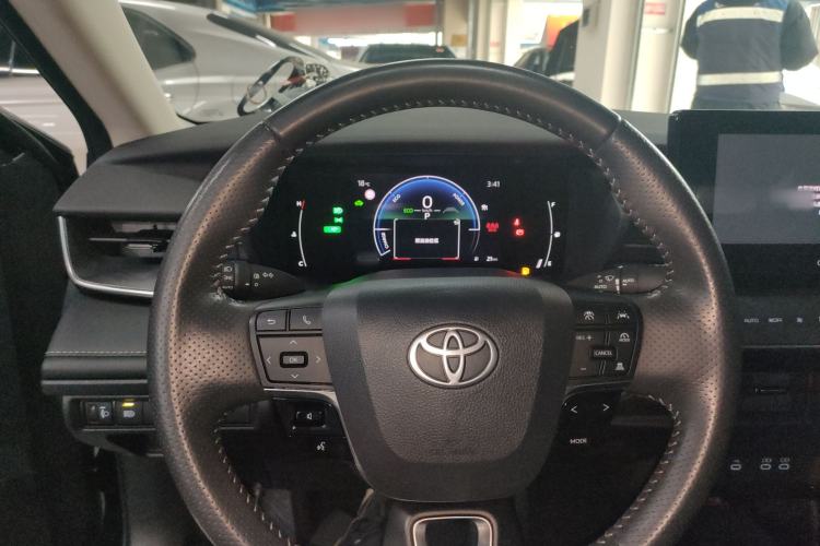 Used Toyota Camry 2024 Dual-Motor 2.0 HGVP Luxury Edition Steering Wheel