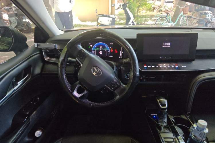 Used Toyota Camry 2024 Dual-Motor 2.0 HGVP Luxury Edition Steering Wheel