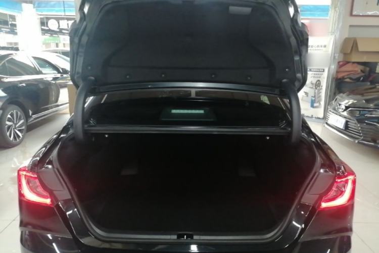 Used Toyota Camry 2024 Dual-Motor 2.0HS Sport Edition Trunk