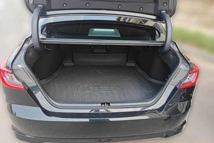 Used Toyota Camry 2024 2.0E Elite Edition Trunk