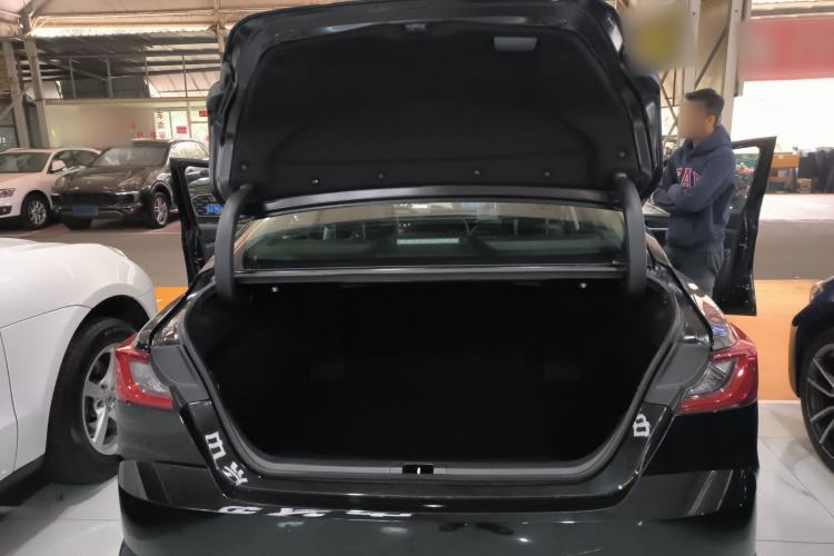 Used Toyota Camry 2024 Dual-Motor 2.0 HG Premium Edition Trunk