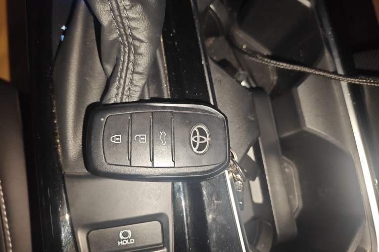 Used Toyota Camry 2024 2.0 GVP Luxury Edition Vehicle Key