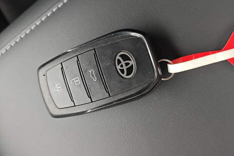 Used Toyota Camry 2024 Dual-Engine 2.5HG Prestige Edition Vehicle Key