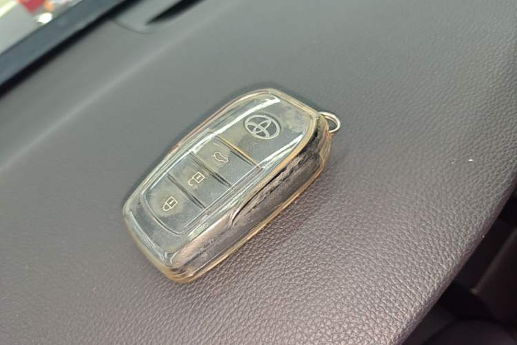 Used Toyota Camry 2024 2.0 GVP Luxury Edition Vehicle Key