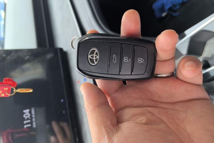 Used Toyota Camry 2024 2.0 GVP Luxury Edition Vehicle Key