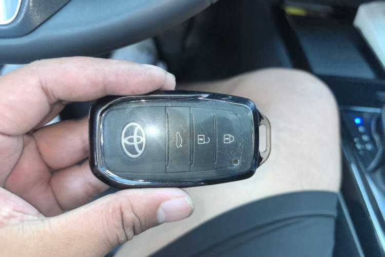 Used Toyota Camry 2024 Dual-Engine 2.5HG Prestige Edition Vehicle Key