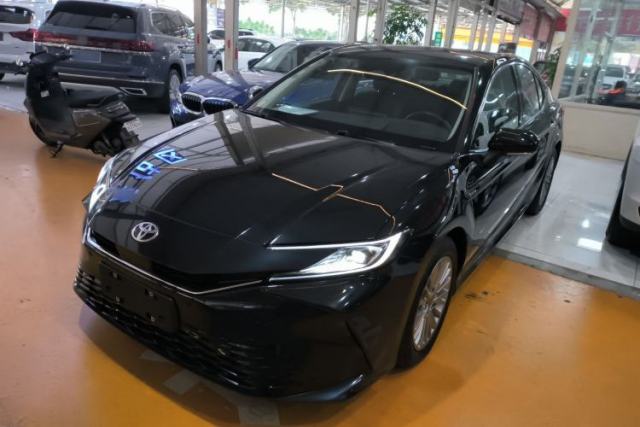 Used Toyota Camry 2024 Dual-Motor 2.0 HG Premium Edition