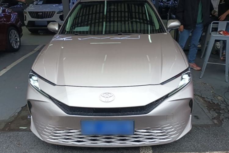 Used Toyota Camry 2024 Dual-Motor 2.0 HGVP Luxury Edition Front