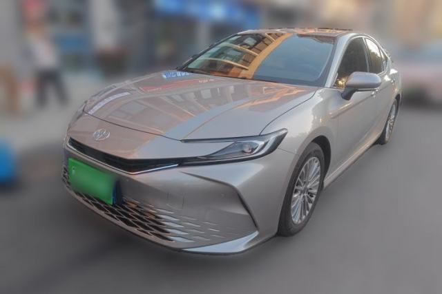 Used Toyota Camry 2024 Dual-Motor 2.0 HGVP Luxury Edition