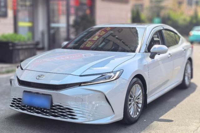 Used Toyota Camry 2024 Dual-Motor 2.0 HGVP Luxury Edition