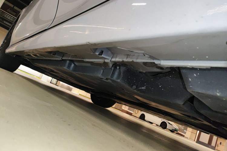 Used Toyota Camry 2024 Dual-Motor 2.0 HG Premium Edition Chassis Rear Left