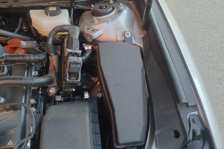 Used Toyota Camry 2024 Dual-Motor 2.0 HGVP Luxury Edition Engine Bay Left