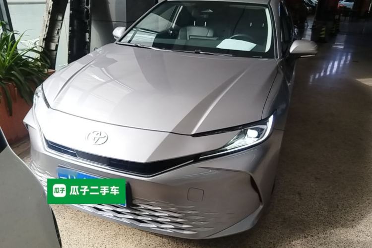 Used Toyota Camry 2024 Dual-Motor 2.0 HGVP Luxury Edition Front