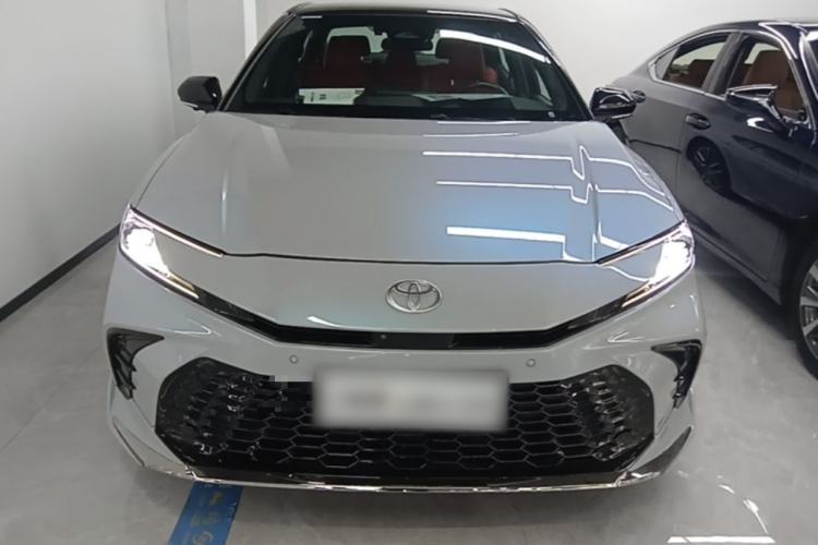Used Toyota Camry 2024 Dual-Motor 2.0 HXS Sport Plus Edition Front