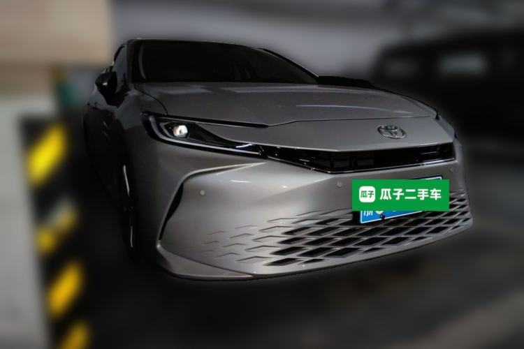 Used Toyota Camry 2024 2.0G Prestige Edition Front Right 45 Deg