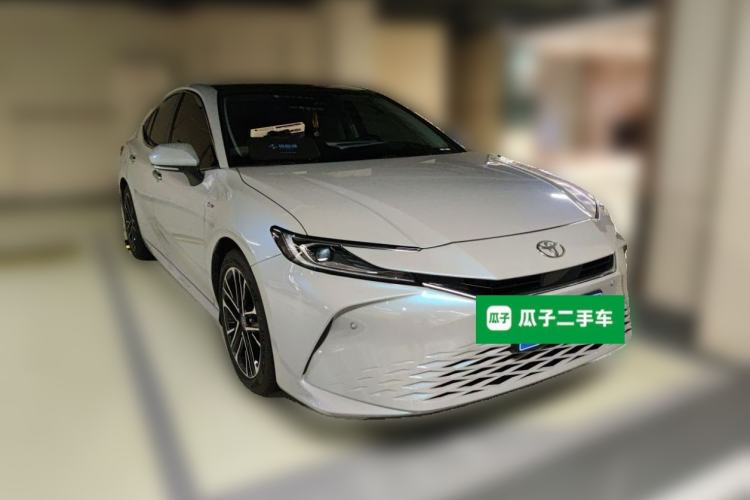 Used Toyota Camry 2024 Dual-Motor 2.0 HG Premium Edition Front Right 45 Deg