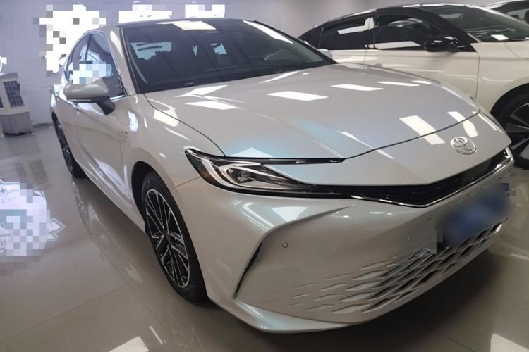 Used Toyota Camry 2024 Dual-Motor 2.0 HG Premium Edition Front Right 45 Deg
