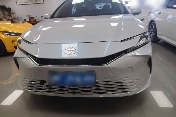Used Toyota Camry 2024 Dual-Motor 2.0 HG Premium Edition Front