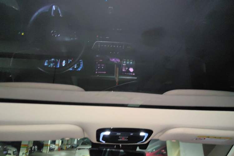 Used Toyota Camry 2024 2.0G Prestige Edition Headliner