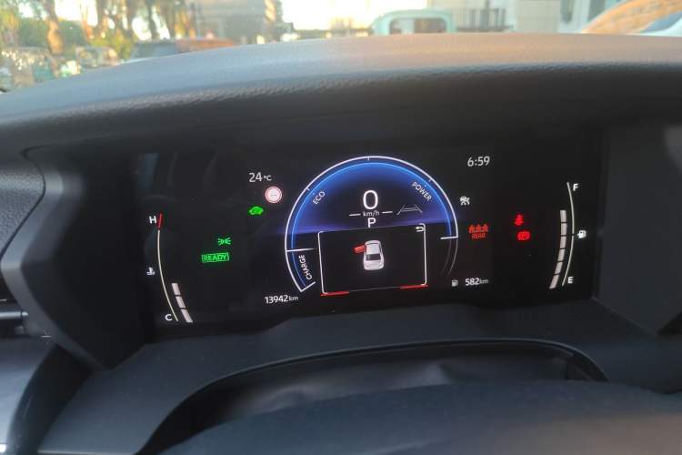 Used Toyota Camry 2024 Dual-Motor 2.0 HGVP Luxury Edition Instrument Cluster