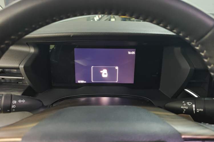 Used Toyota Camry 2024 Dual-Motor 2.0 HGVP Luxury Edition Instrument Cluster