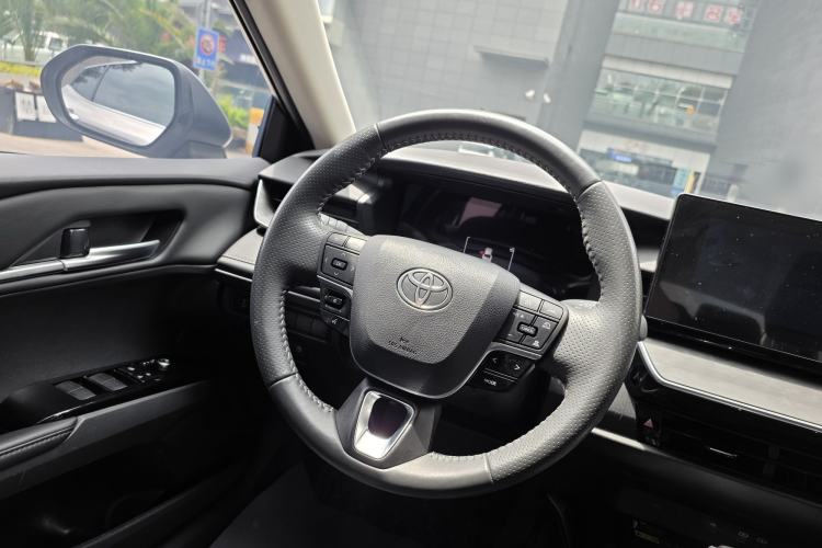 Used Toyota Camry 2024 Dual-Motor 2.0 HGVP Luxury Edition Interior 7