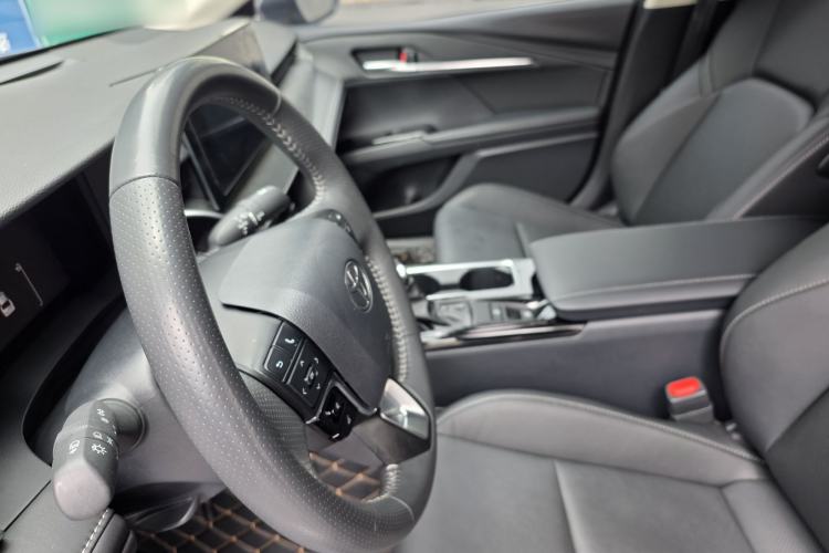 Used Toyota Camry 2024 Dual-Motor 2.0 HGVP Luxury Edition Interior 8
