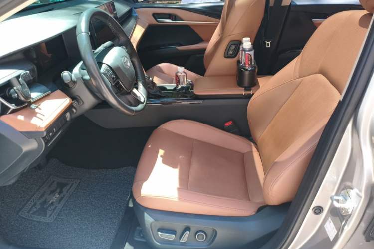 Used Toyota Camry 2024 Dual-Motor 2.0 HG Premium Edition Left Front Seat
