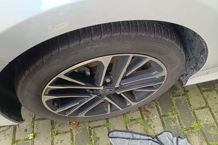 Used Toyota Camry 2024 Dual-Engine 2.5HG Prestige Edition Left Front Wheel Hub