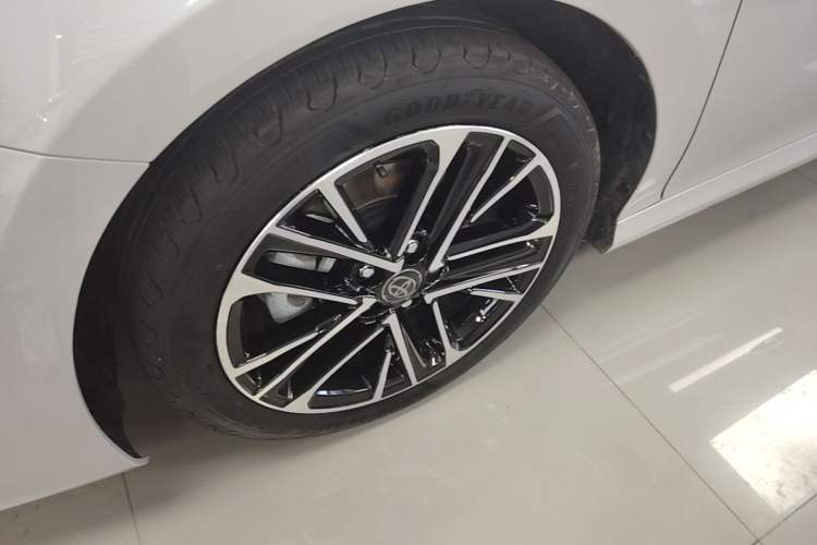 Used Toyota Camry 2024 Dual-Motor 2.0 HG Premium Edition Left Front Wheel Hub