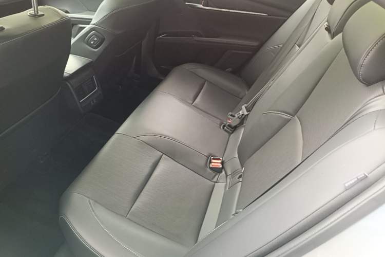 Used Toyota Camry 2024 Dual-Engine 2.5HG Prestige Edition Left Rear Seat