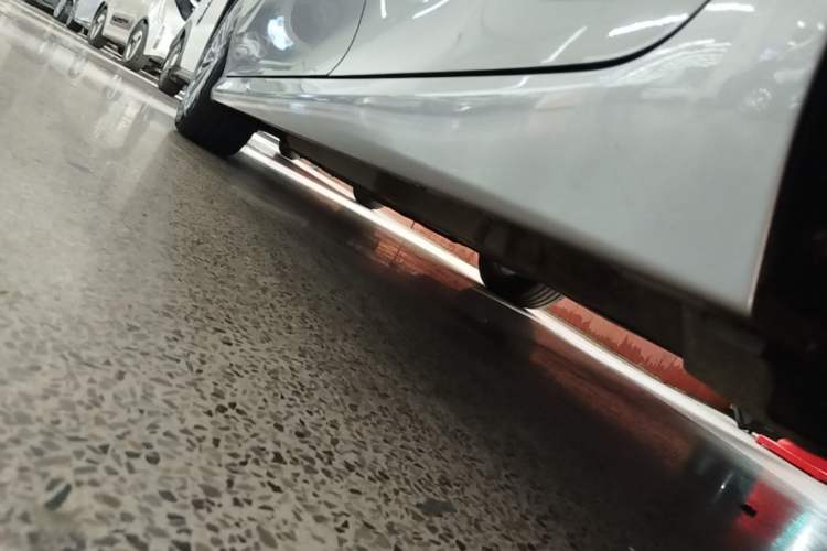 Used Toyota Camry 2024 Dual-Motor 2.0 HGVP Luxury Edition Left Side Sill