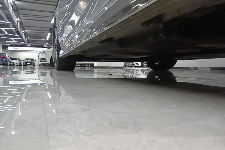 Used Toyota Camry 2024 Dual-Motor 2.0 HXS Sport Plus Edition Left Side Sill