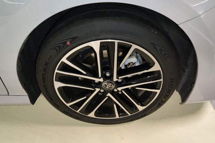 Used Toyota Camry 2024 Dual-Motor 2.0 HG Premium Edition Right Front Wheel Hub