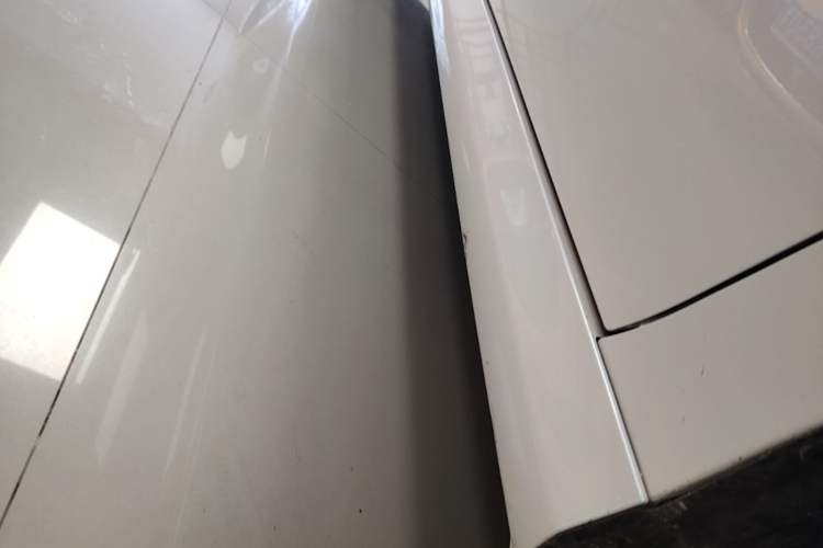 Used Toyota Camry 2024 Dual-Motor 2.0 HG Premium Edition Right Side Sill