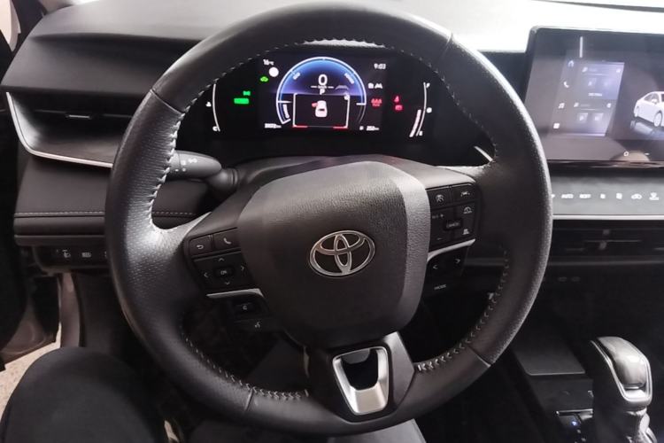 Used Toyota Camry 2024 Dual-Motor 2.0 HGVP Luxury Edition Steering Wheel